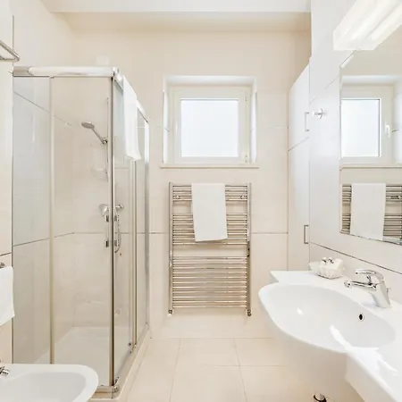 & Exclusive Hotel Marina Di Carrara