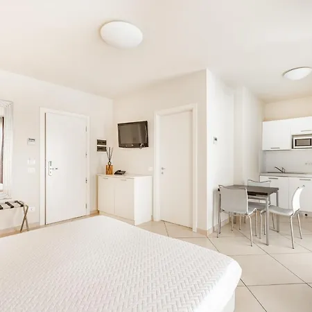 Hotel & Exclusive 3*