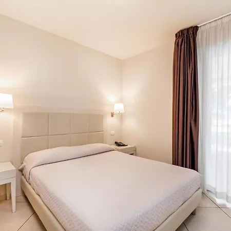 Hotel & Exclusive 3*