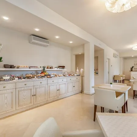 & Exclusive Hotel Marina Di Carrara