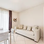 & Exclusive Marina Di Carrara