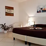 Hotel & Exclusive