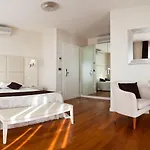 Hotel & Exclusive Marina Di Carrara