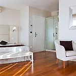 Hotel & Exclusive Marina Di Carrara