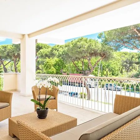 Hotell & Exclusive Marina Di Carrara