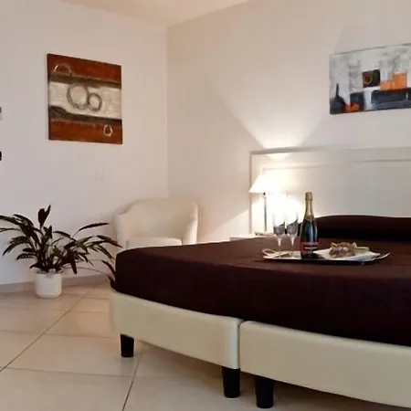 Hotell & Exclusive