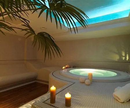 Hotel & Exclusive Marina Di Carrara